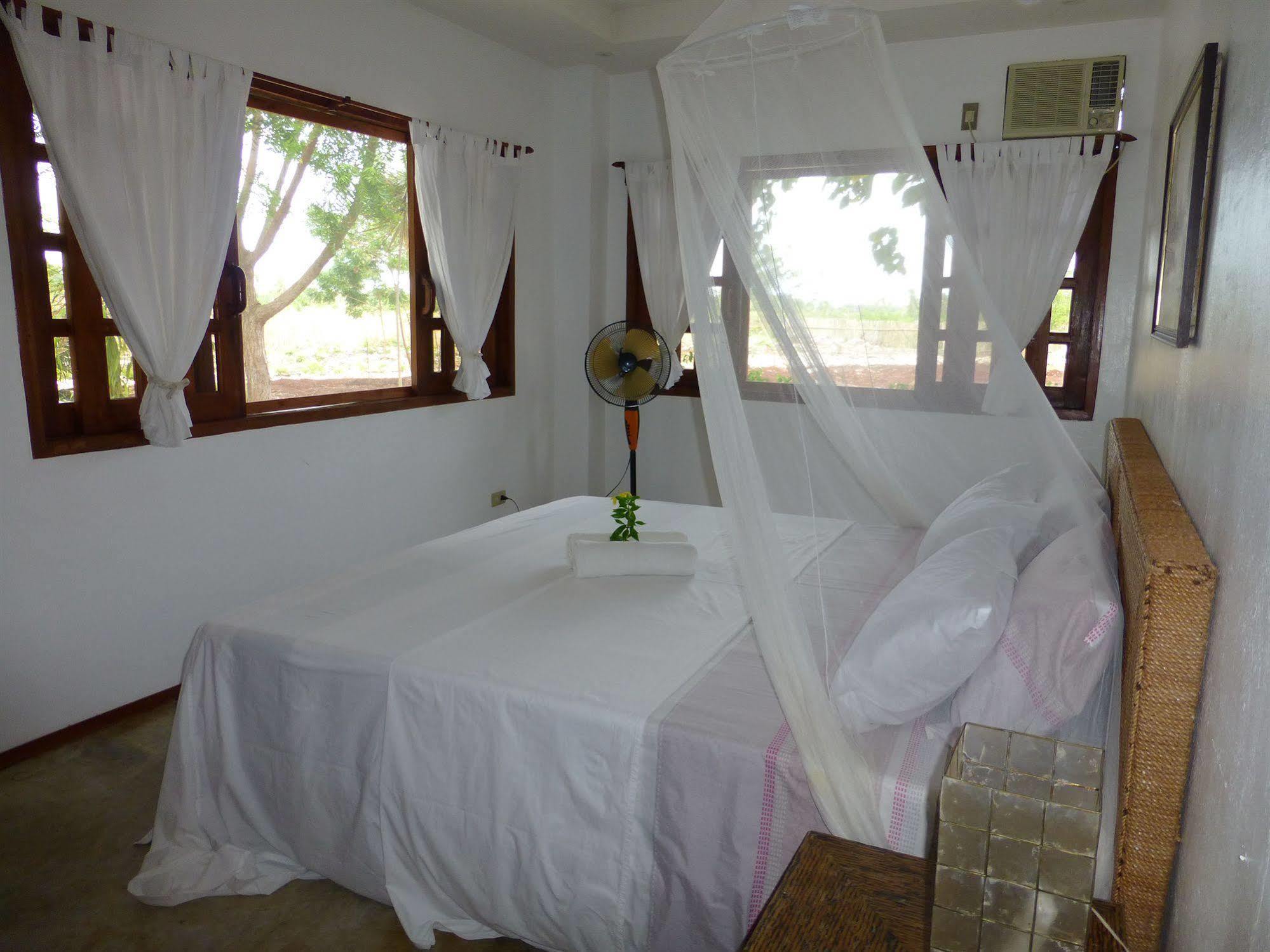 Talima Beach Villas & Dive Resort Cebu Ngoại thất bức ảnh